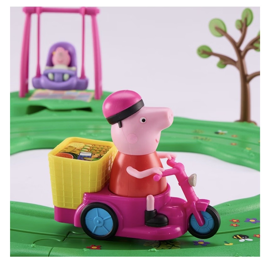Peppa Pig Whizz Around Peppa & Evie Fun In The Park Set