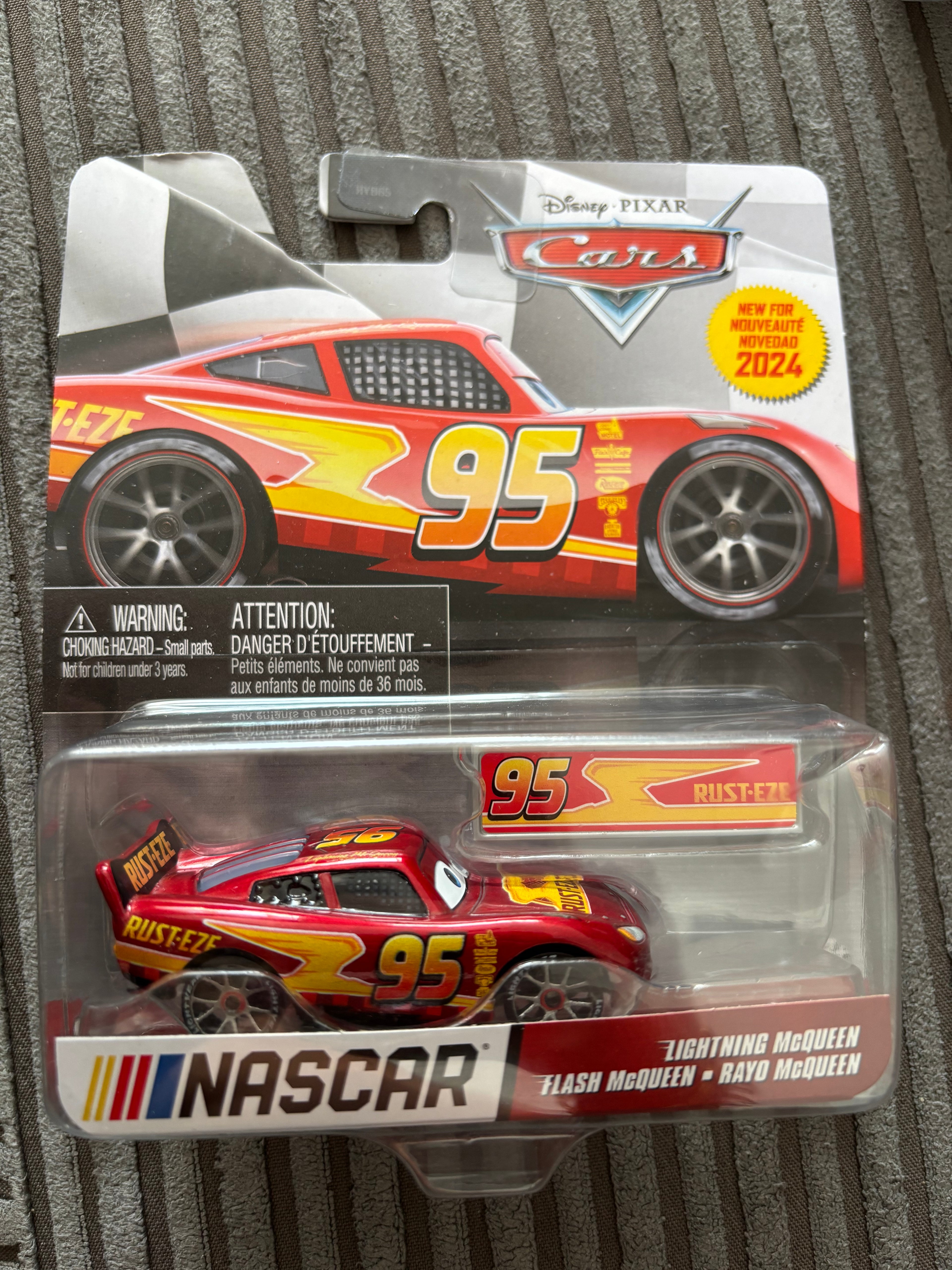 Disney Cars NASCAR 1:55 Lightning McQueen